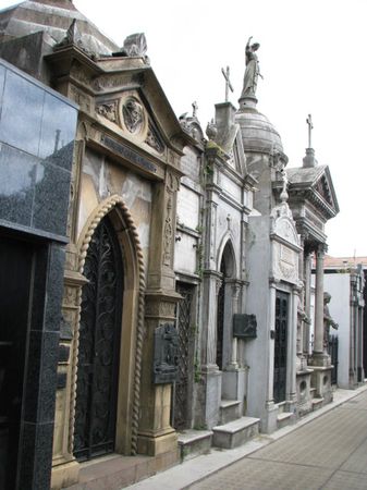 cimitero.jpg